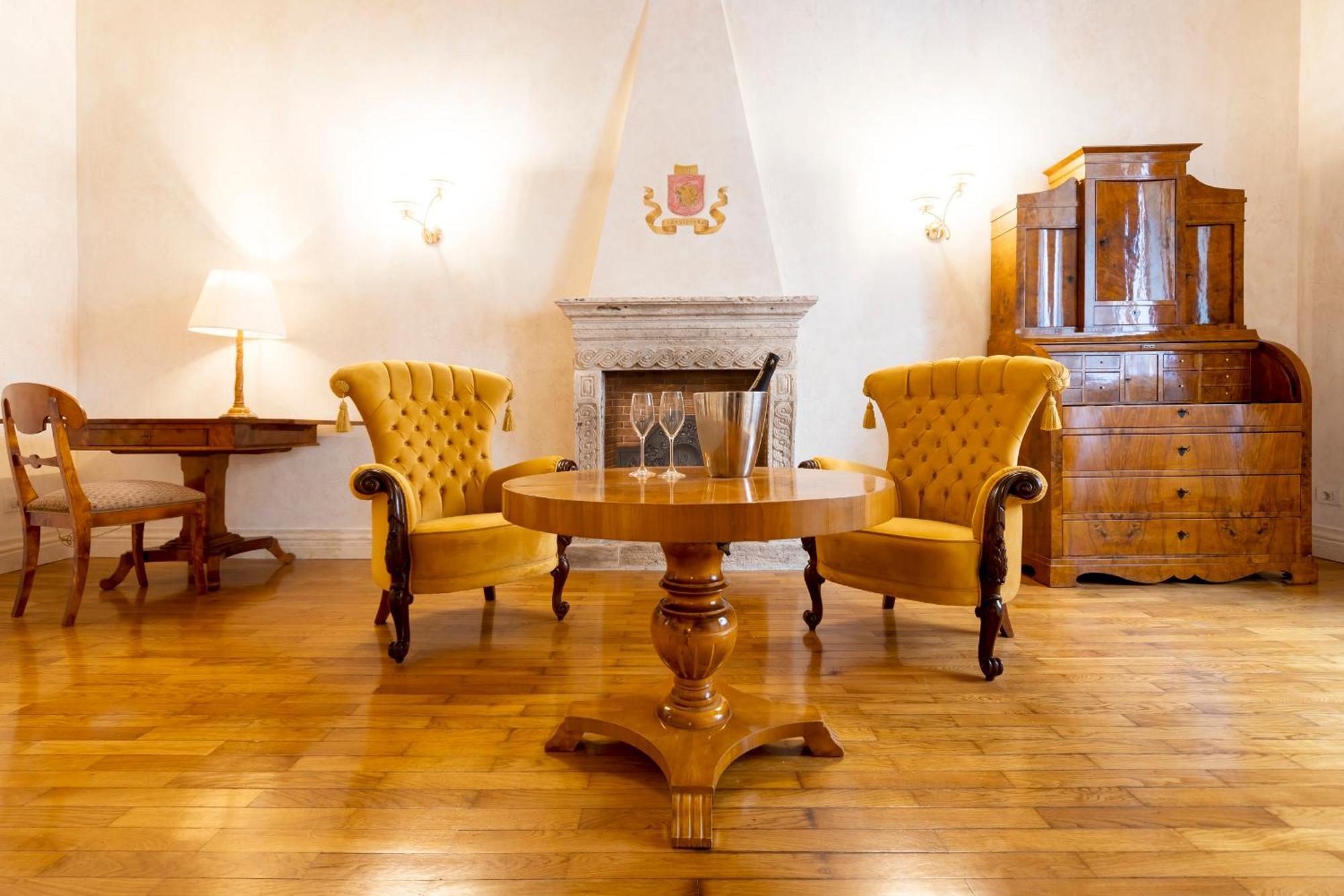 Pantheon Suites In Rome, Rome